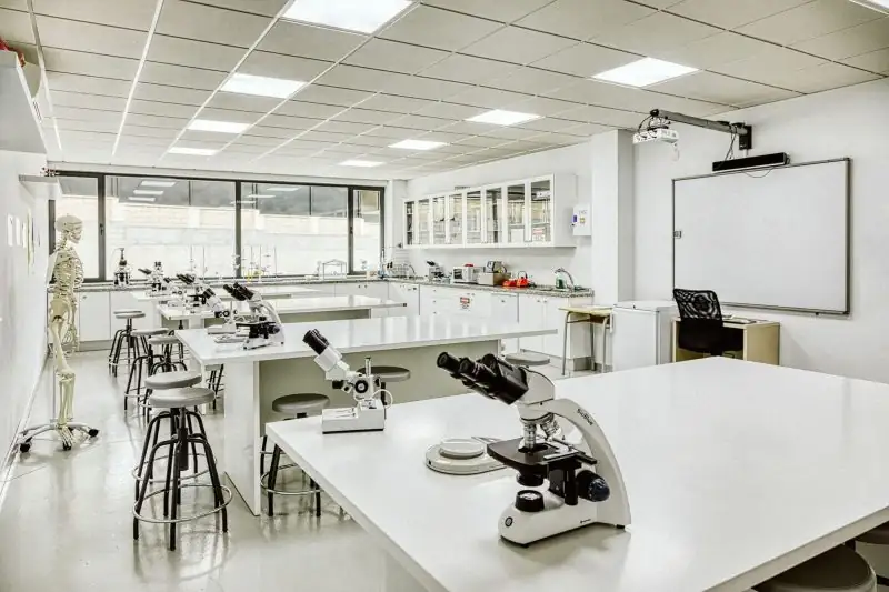Kampus Yago School Sevilla