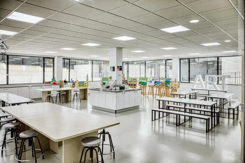 Savremena učionica u Yago School Sevilla