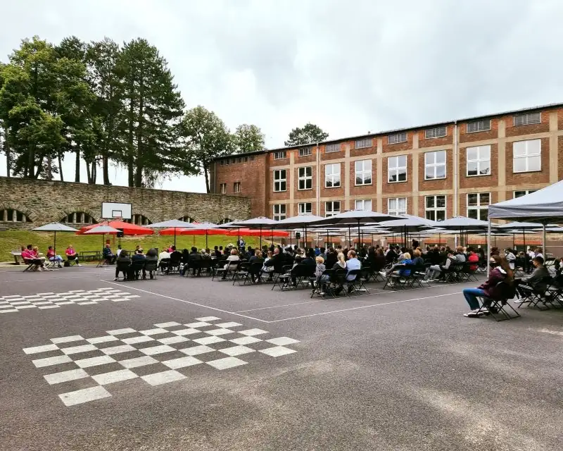 Berlin Brandenburg International School (BBIS) — školski prostor i učenici