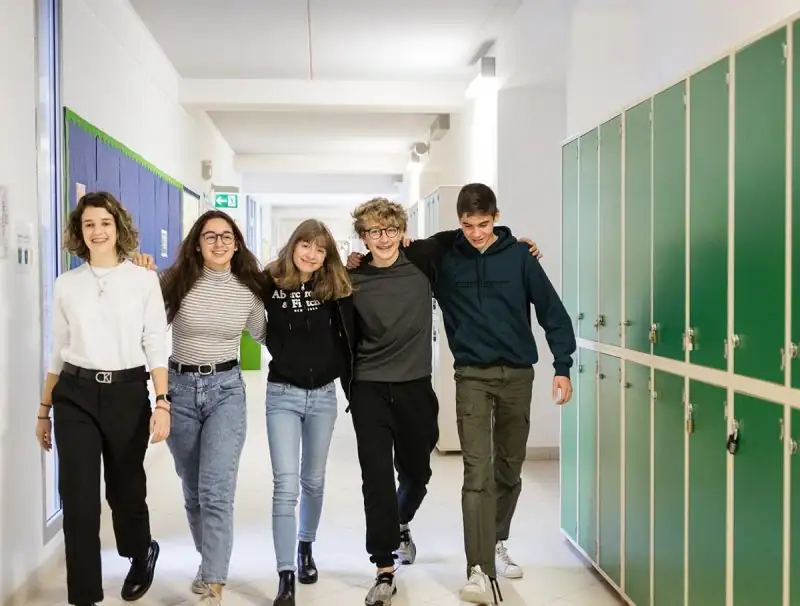 International School of Milan — školski prostor i učenici