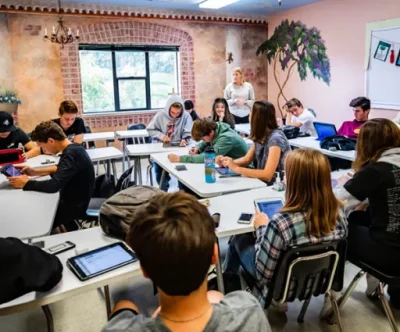 Monte Vista Christian School — školski prostor i učenici