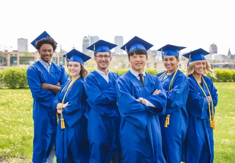 Wisconsin Lutheran High School — fotografija sa stare ISEM stranice