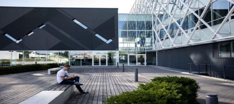 Kaunas University of Technology — fotografija sa stare ISEM stranice