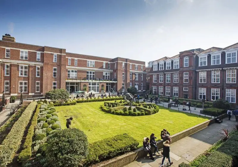 Regent's University London