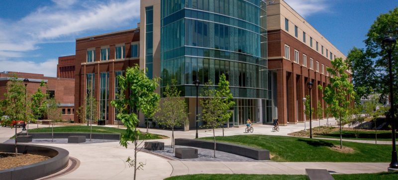 University of Wisconsin – Eau Claire — kampus i studenti