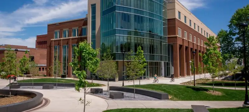 University of Wisconsin – Eau Claire — kampus i studenti
